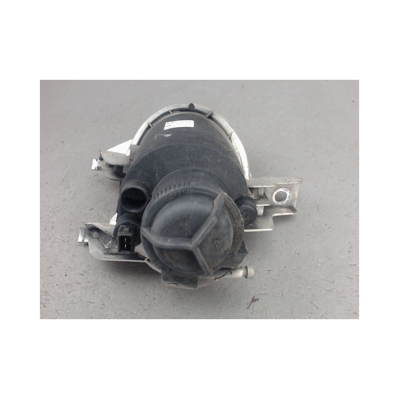 PHARE ANTIBROUILLARD AVANT DROIT PEUGEOT 206