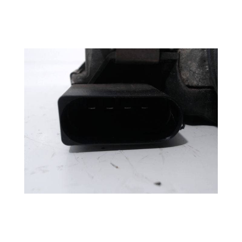 MOTEUR ESSUIE-GLACE AVG FORD FOCUS BREAK 2005-