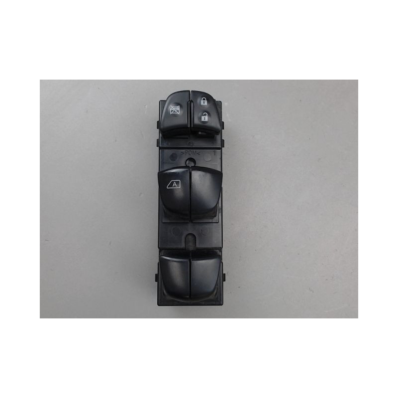 COMMANDE LEVE-GLACE PORTE AVG NISSAN JUKE