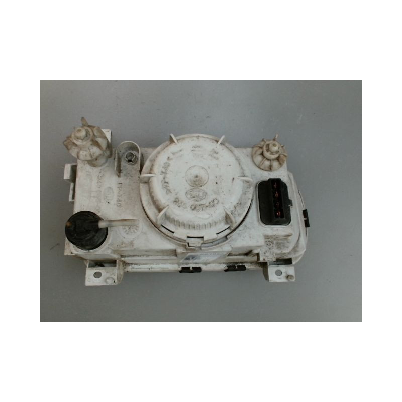 PHARE GAUCHE SKODA FELICIA