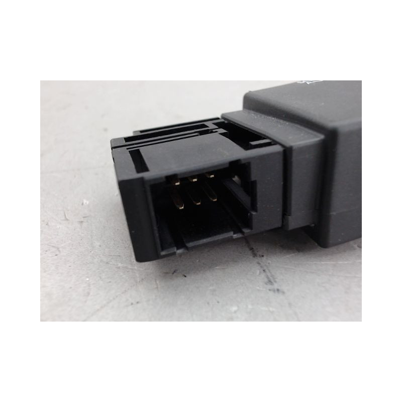 COMMANDE AUTORADIO DACIA SANDERO