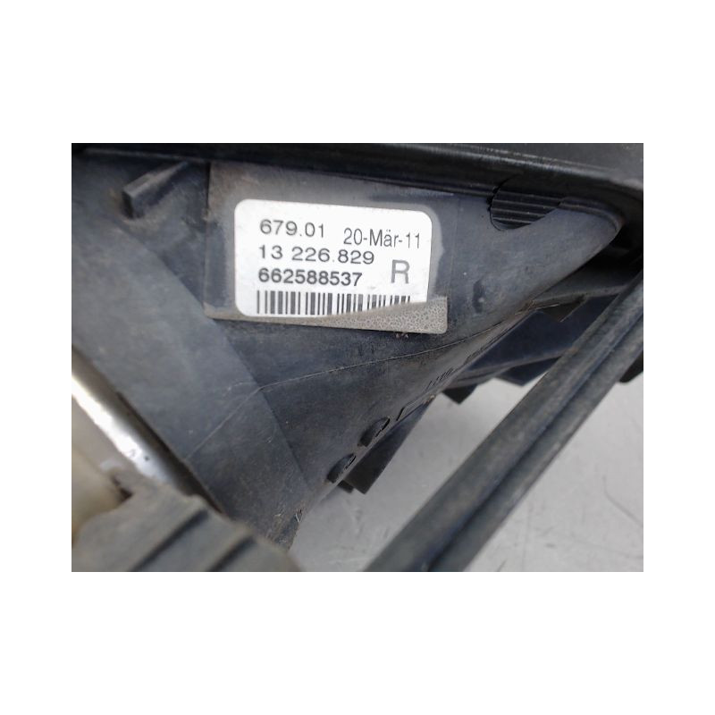 PHARE ANTIBROUILLARD AVANT DROIT OPEL INSIGNIA