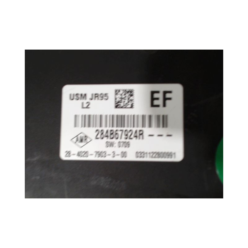 BOITE A FUSIBLES RENAULT MEGANE