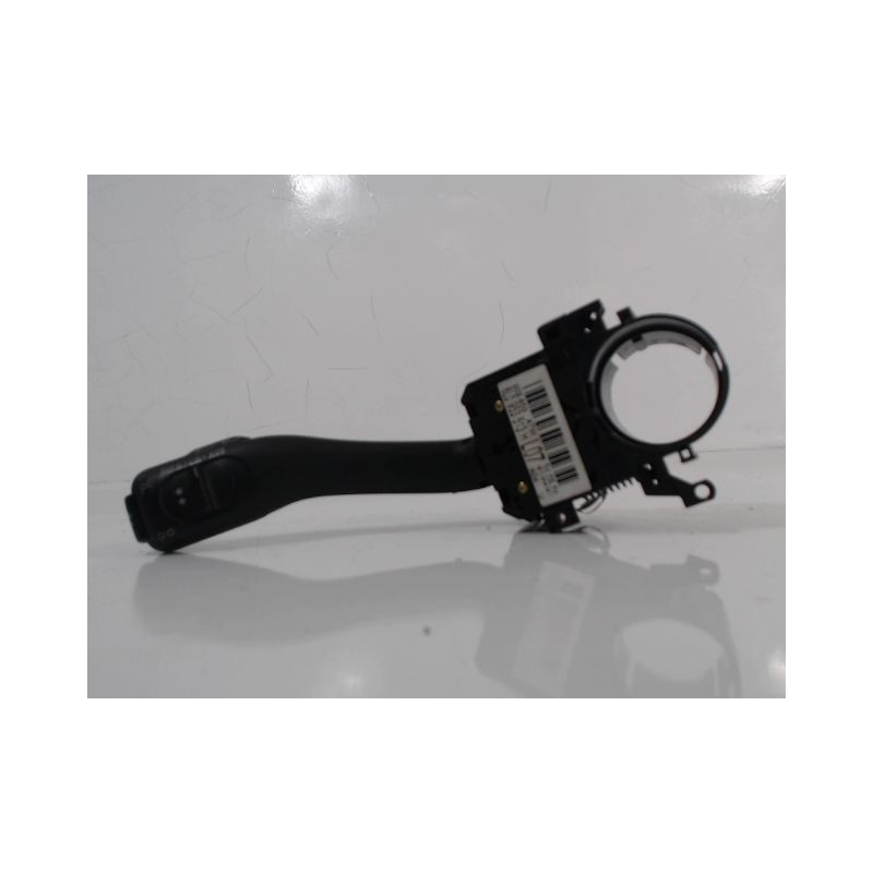 COMMANDE CLIGNOTANT AUDI A6 AVANT 2001-