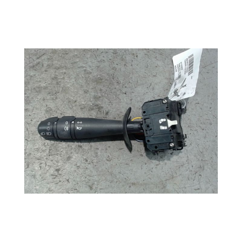 COMMANDE CLIGNOTANT RENAULT TWINGO 2 2009-