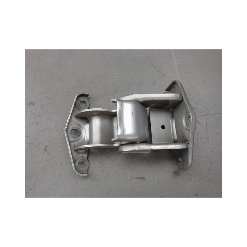 CHARNIERE INF PORTE BATTANTE ARD RENAULT TRAFIC