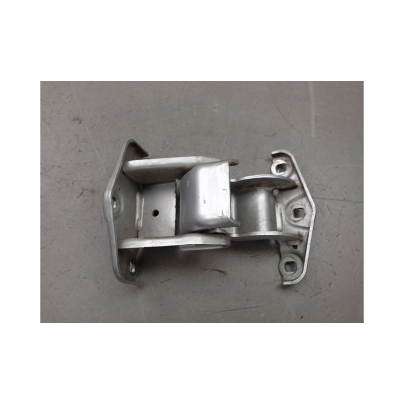 CHARNIERE SUP PORTE BATTANTE ARG RENAULT TRAFIC