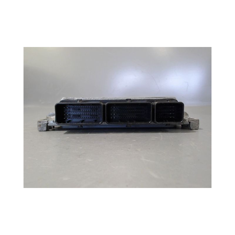 CALCULATEUR MOTEUR RENAULT MEGANE
