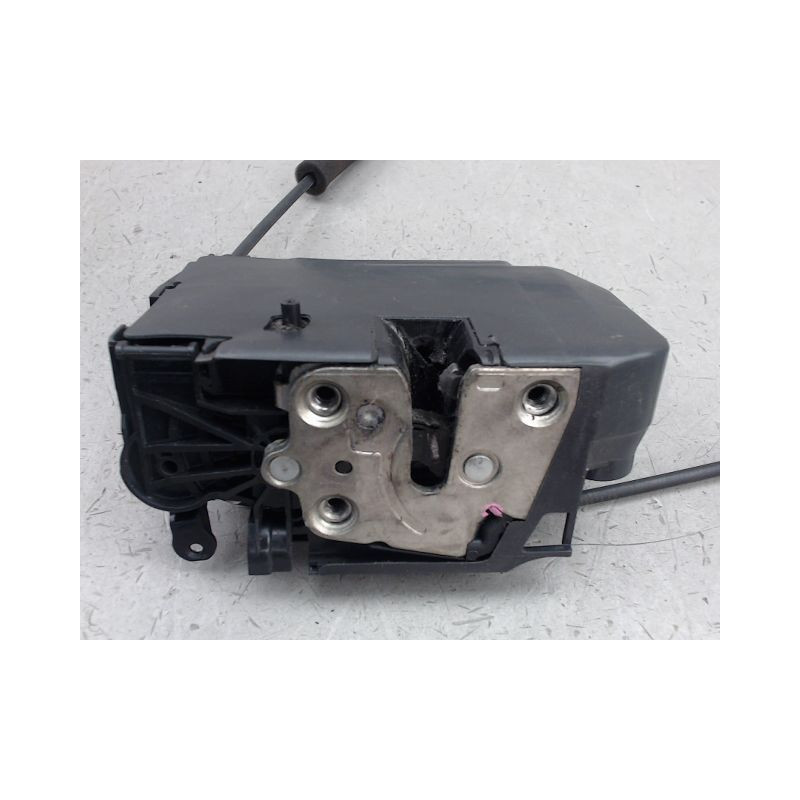 SERRURE PORTE COULISSANTE DROIT IVECO 35S15