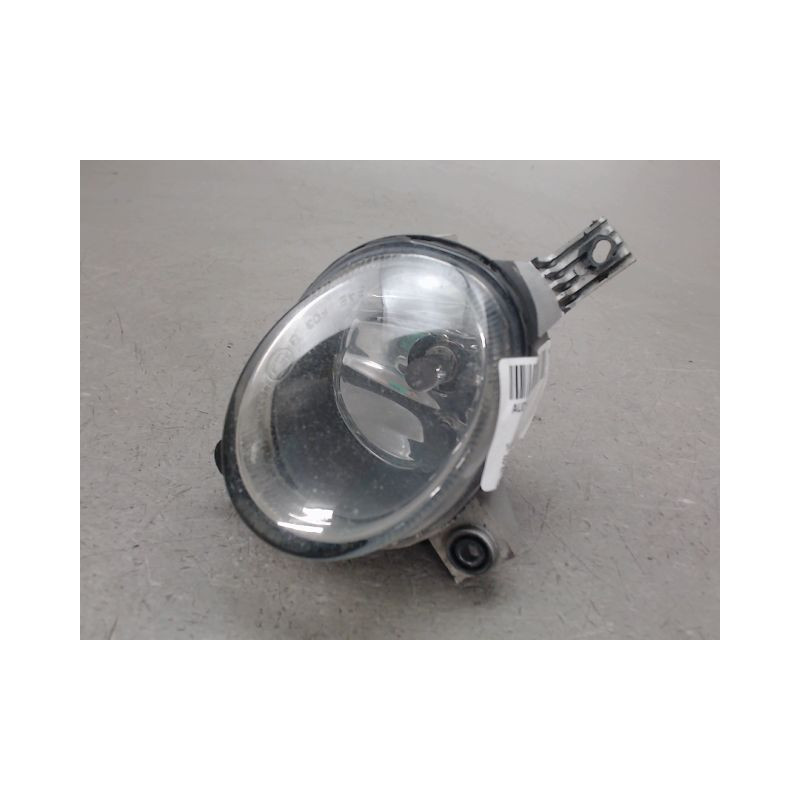 PHARE ANTIBROUILLARD AVANT DROIT AUDI A3