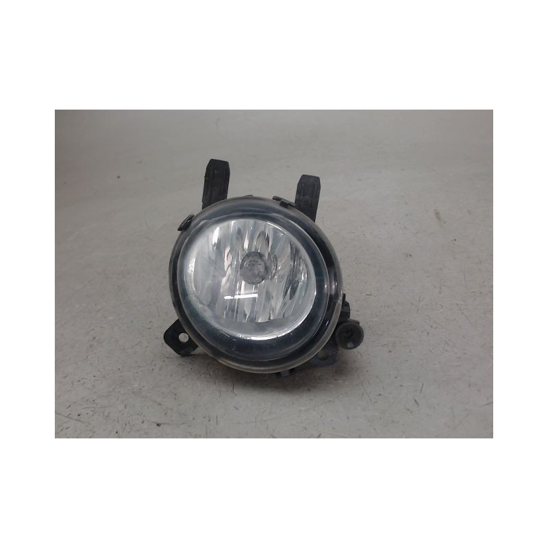 PHARE ANTIBROUILLARD AVANT GAUCHE B.M.W. SERIE 1