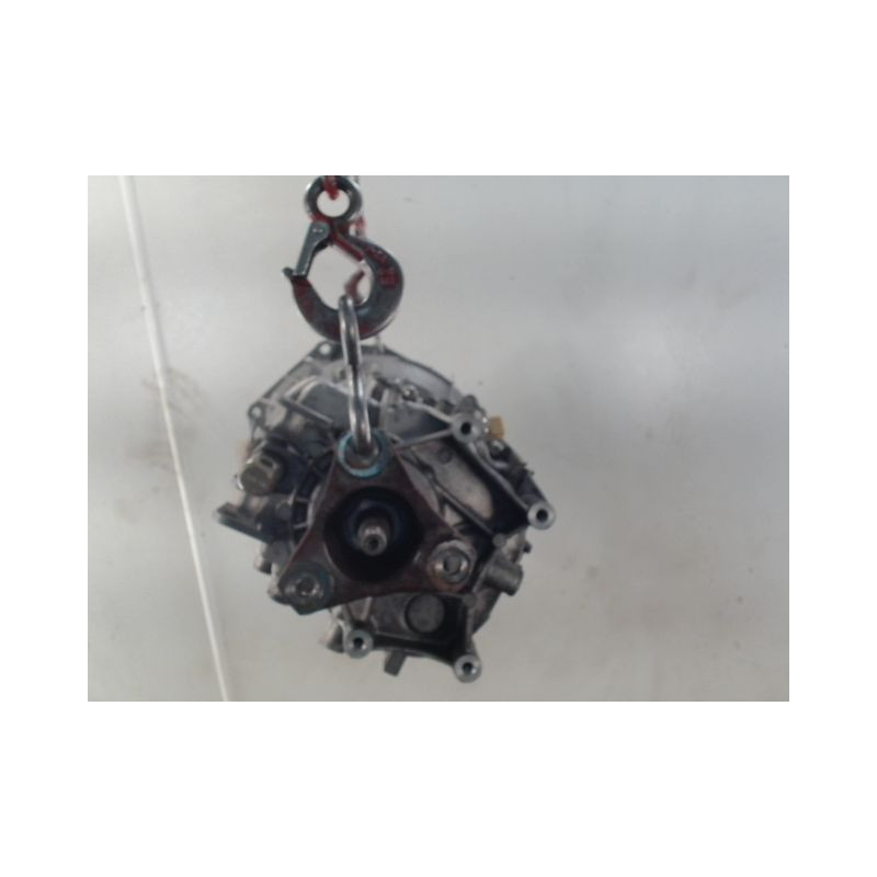 BOITE A VITESSE MECANIQUE B.M.W. SERIE 1 120 d