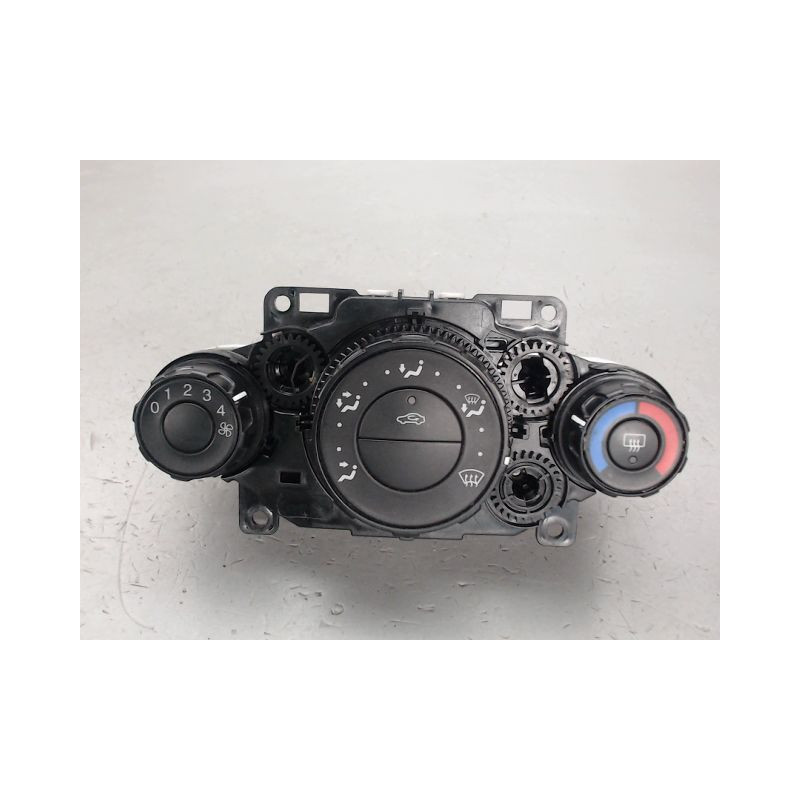 COMMANDE DE CHAUFFAGE FORD FIESTA