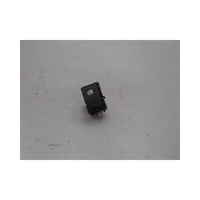 COMMANDE LEVE-GLACE PORTE AVD RENAULT MEGANE
