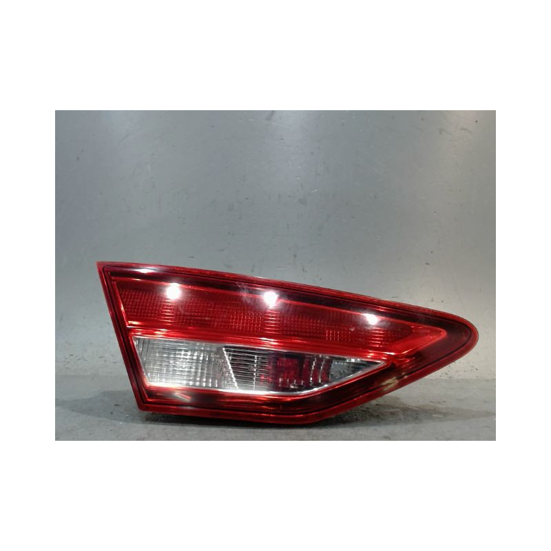 FEU ARRIERE INTERIEUR GAUCHE SEAT LEON