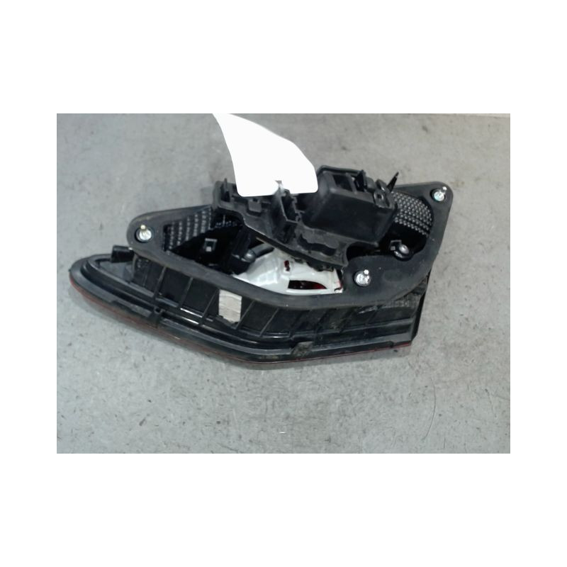 FEU ARRIERE INTERIEUR GAUCHE SEAT LEON