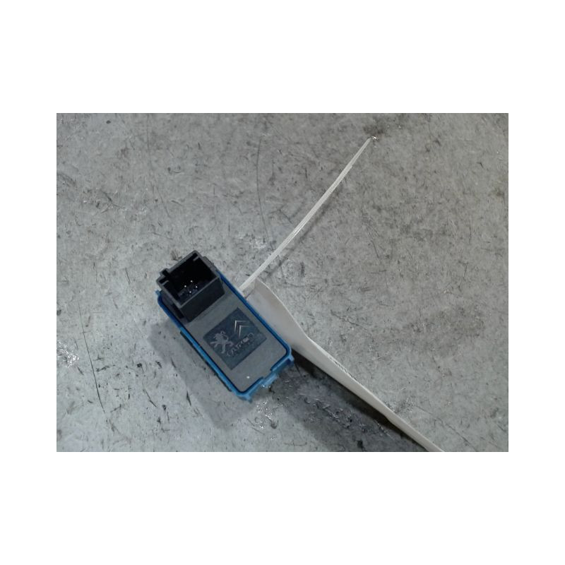 BOUTON COMMANDE TOIT OUVRANT PEUGEOT 3008