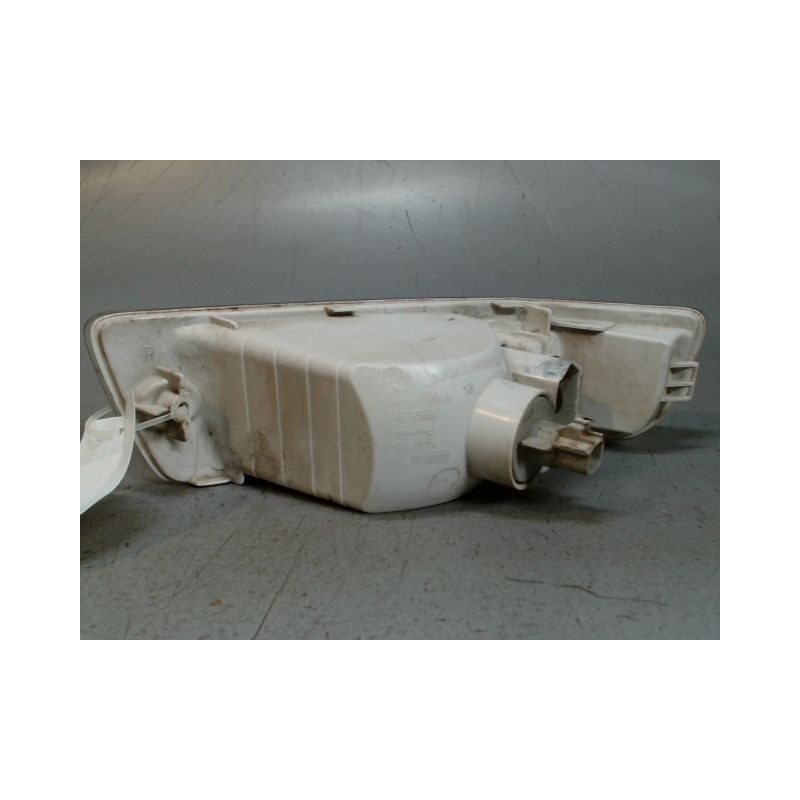 CLIGNOTANT DROIT TOYOTA RAV4 -97