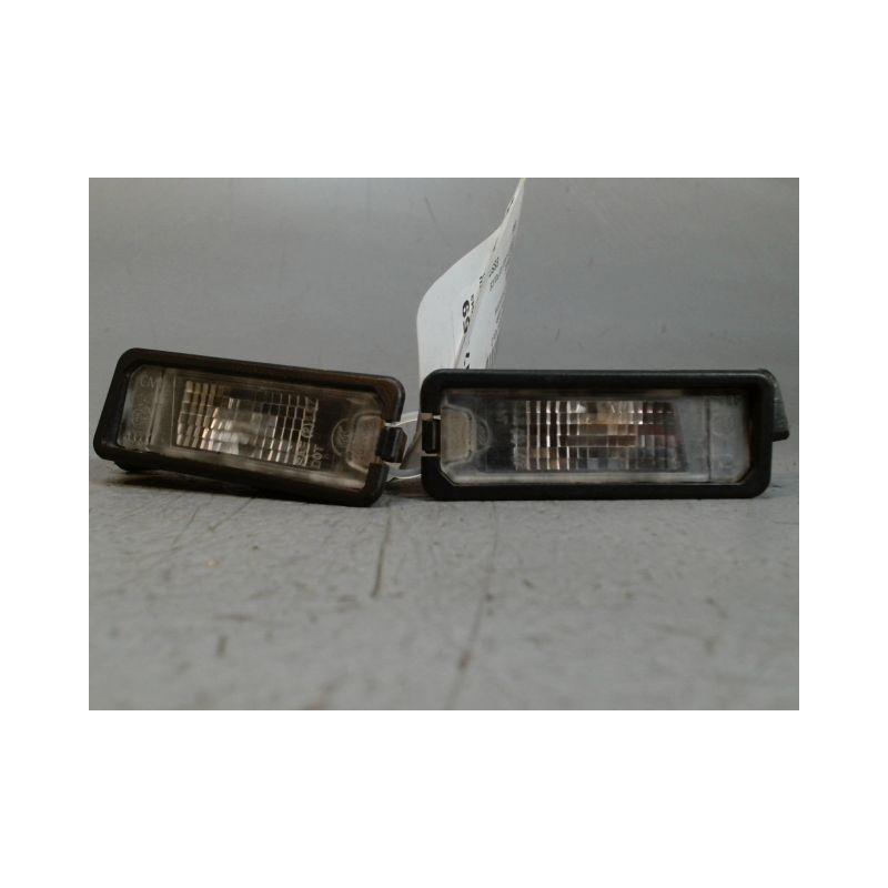 ECLAIREUR PLAQUE DE POLICE VOLKSWAGEN POLO 2009-