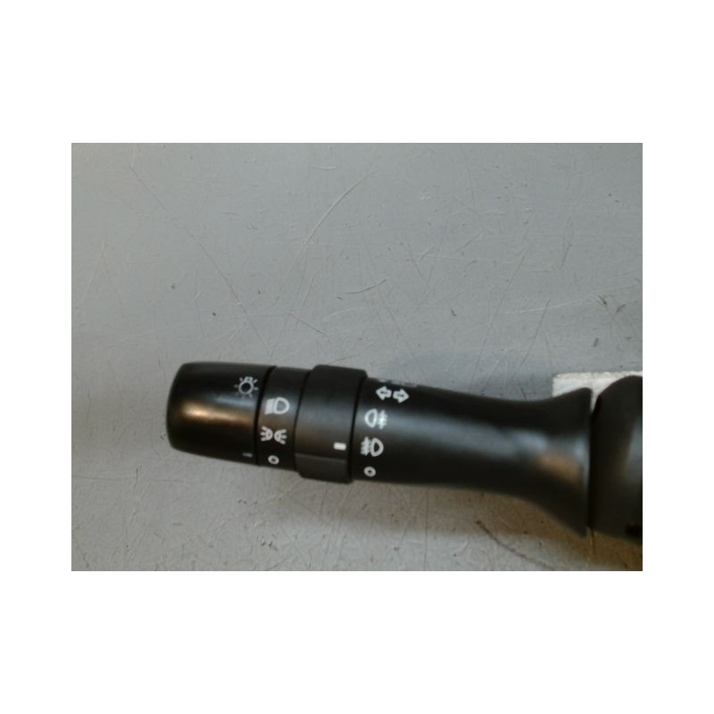 COMMANDE CLIGNOTANT TOYOTA YARIS