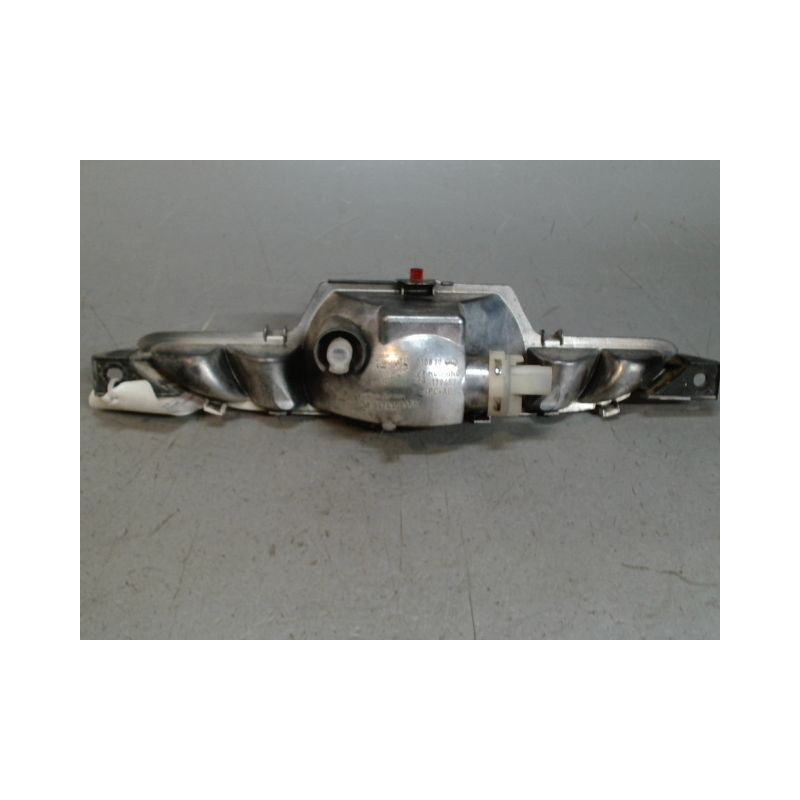 FEU BROUILLARD CENTRAL ARRIERE PEUGEOT 208