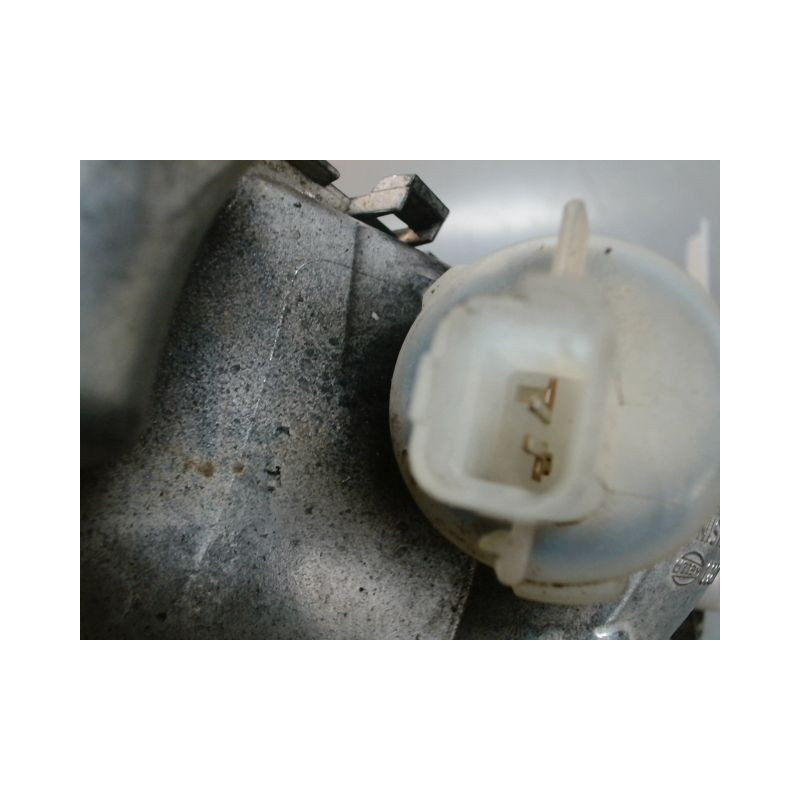 FEU BROUILLARD CENTRAL ARRIERE PEUGEOT 208