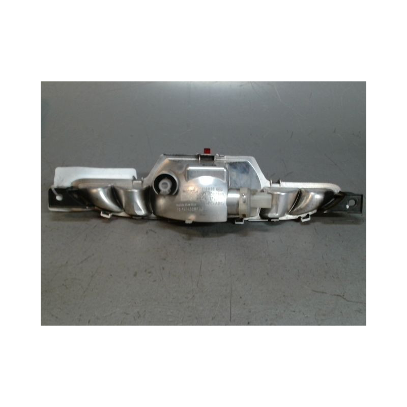 FEU BROUILLARD CENTRAL ARRIERE PEUGEOT 208