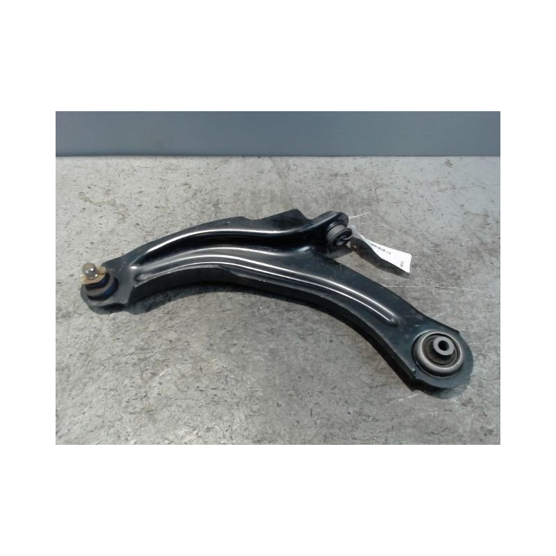 TRIANGLE INFERIEUR AVANT GAUCHE RENAULT CLIO IV