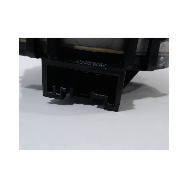 MOTEUR ESSUIE-GLACE AVANT B.M.W. SERIE 3