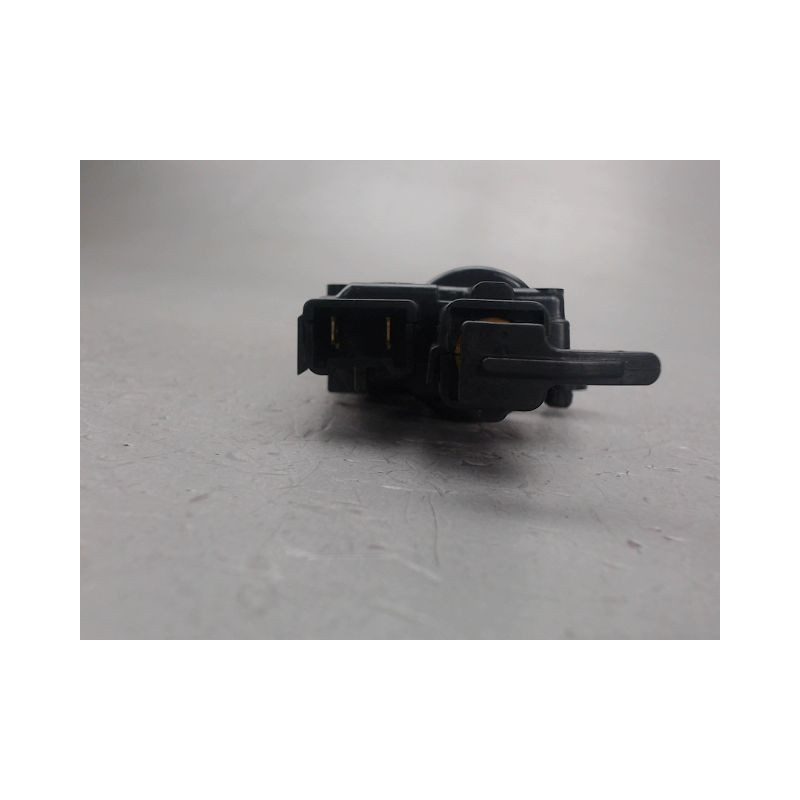 ACTIONNEUR TRAPPE CARBURANT RENAULT MEGANE