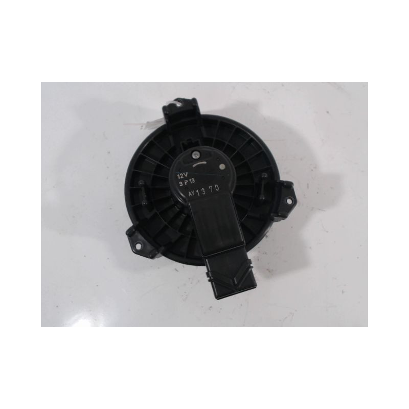 MOTEUR VENTILATEUR CHAUFFAGE TOYOTA YARIS II 2010-