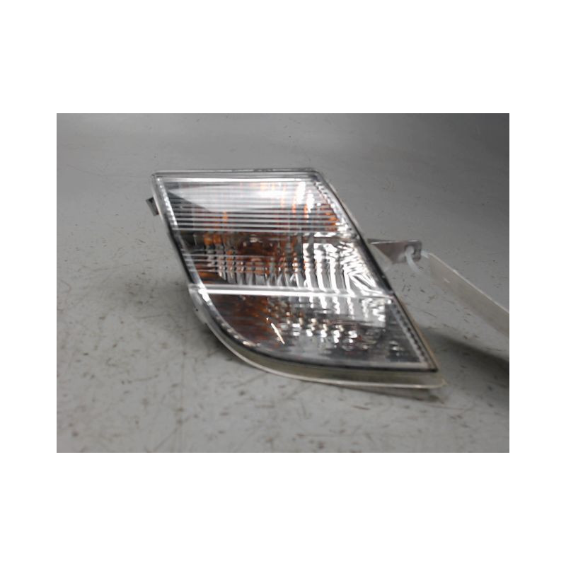 CLIGNOTANT DROIT NISSAN MICRA