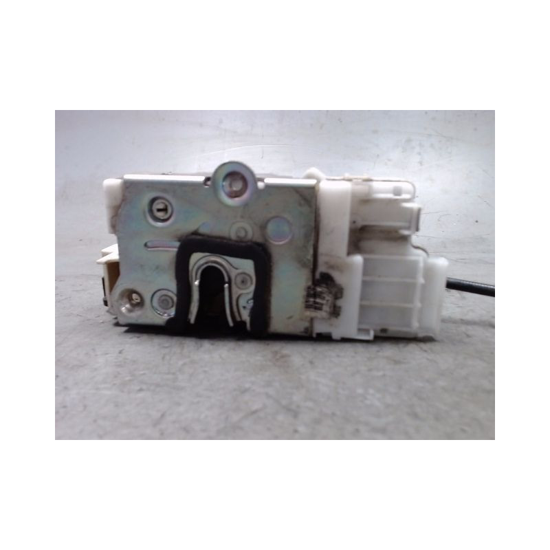 SERRURE PORTE AVANT GAUCHE MERCEDES CLASSE A 3P