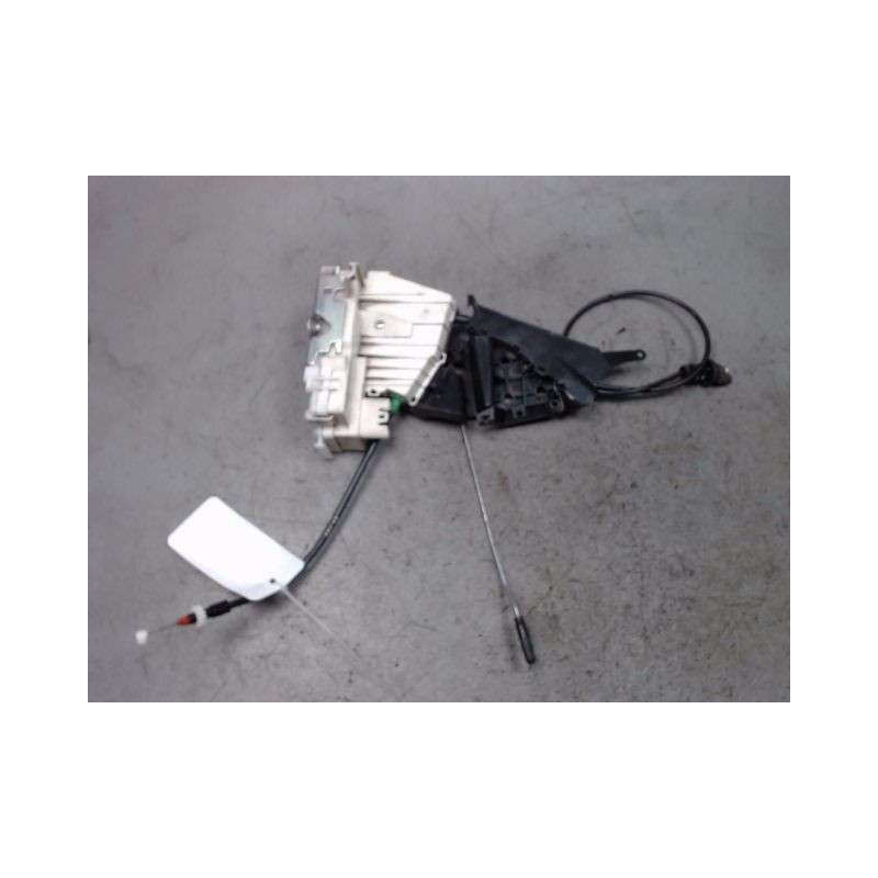 SERRURE PORTE AVANT GAUCHE MERCEDES CLASSE A 3P