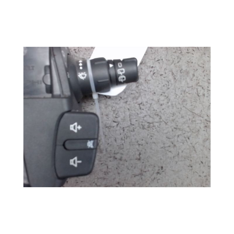 COMMANDE ESSUIE GLACE RENAULT CLIO III 2009-