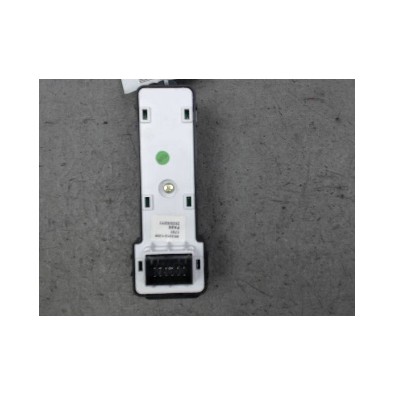 COMMANDE LEVE-GLACE PORTE AVD HYUNDAI KONA