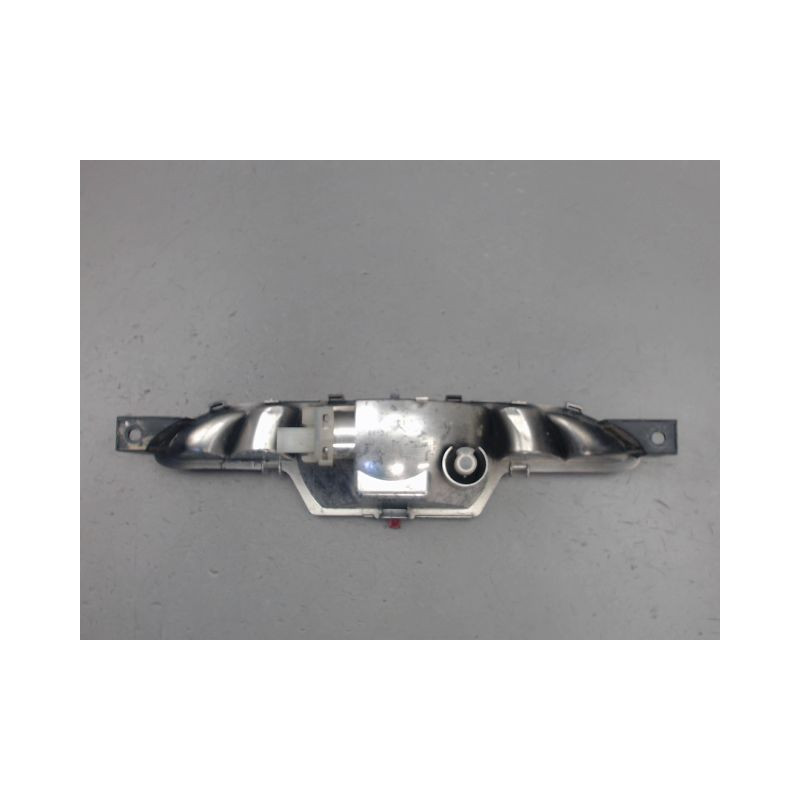 FEU BROUILLARD CENTRAL ARRIERE PEUGEOT 208