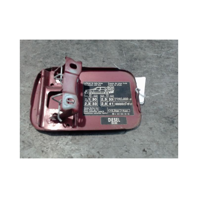 VOLET DE TRAPPE CARBURANT MERCEDES C220