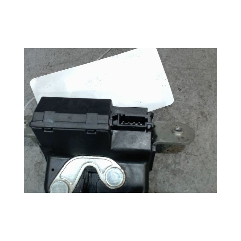 SERRURE HAYON  OPEL CORSA