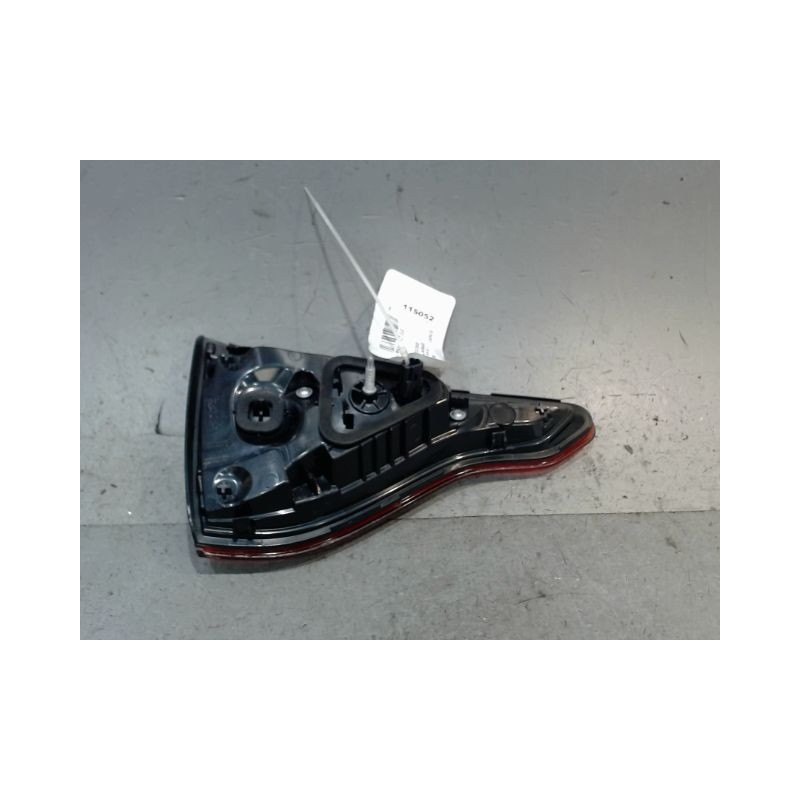 FEU ARRIERE INTERIEUR DROIT RENAULT CLIO