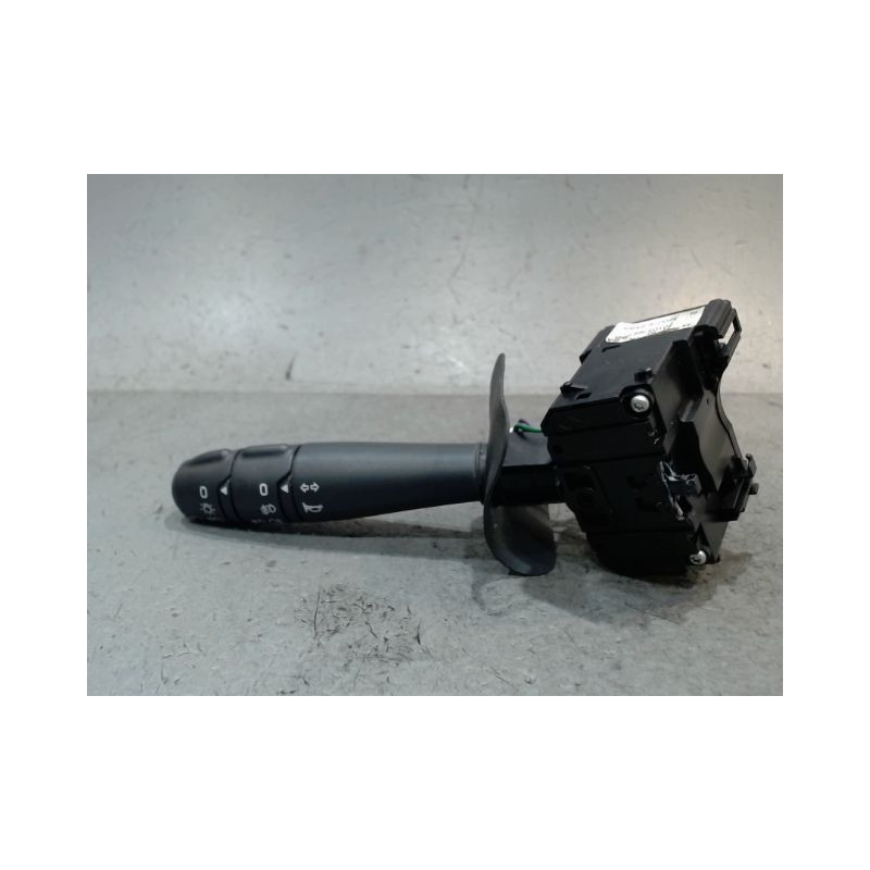 COMMANDE CLIGNOTANT DACIA SANDERO