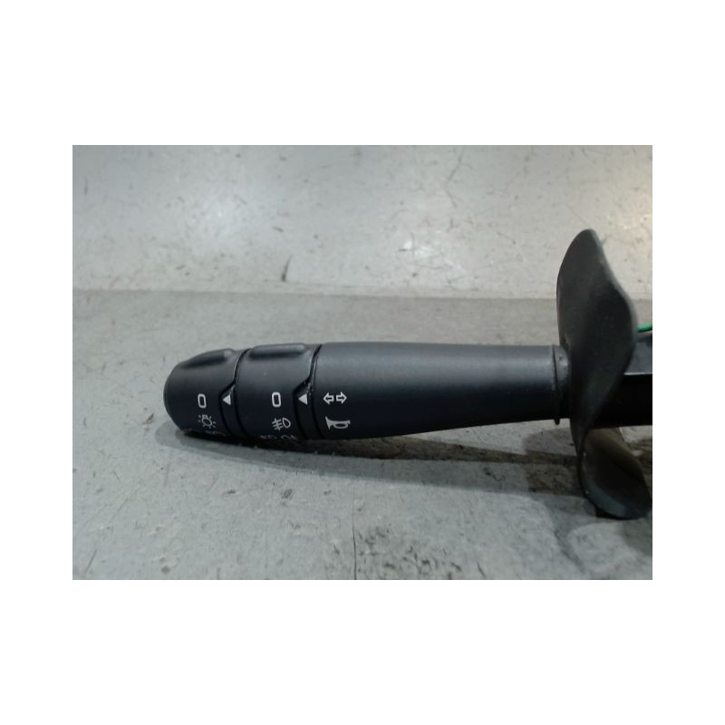 COMMANDE CLIGNOTANT DACIA SANDERO