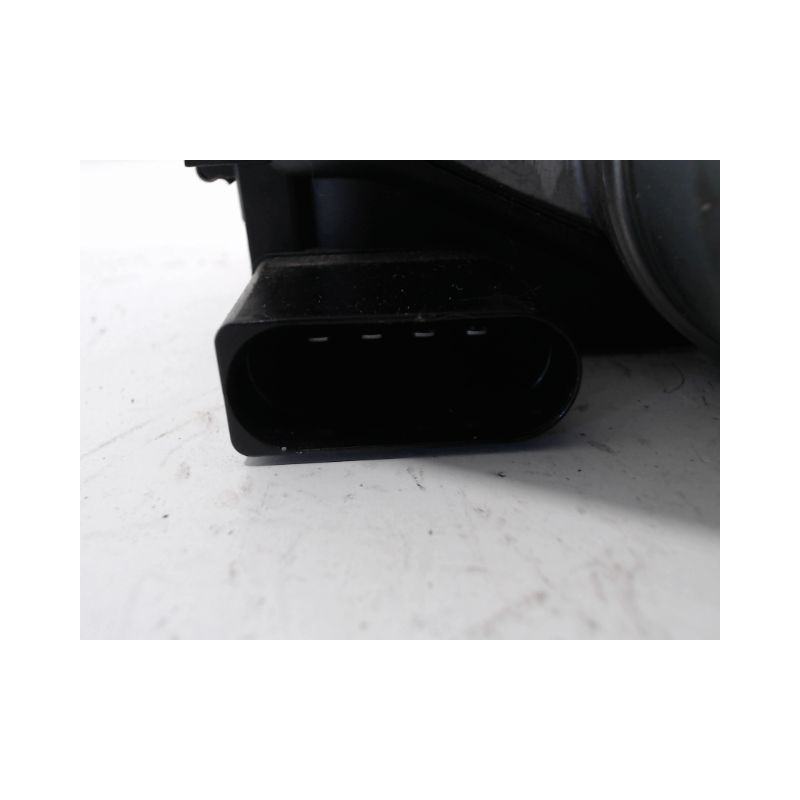 MOTEUR ESSUIE-GLACE AVANT PEUGEOT 3008 2009-
