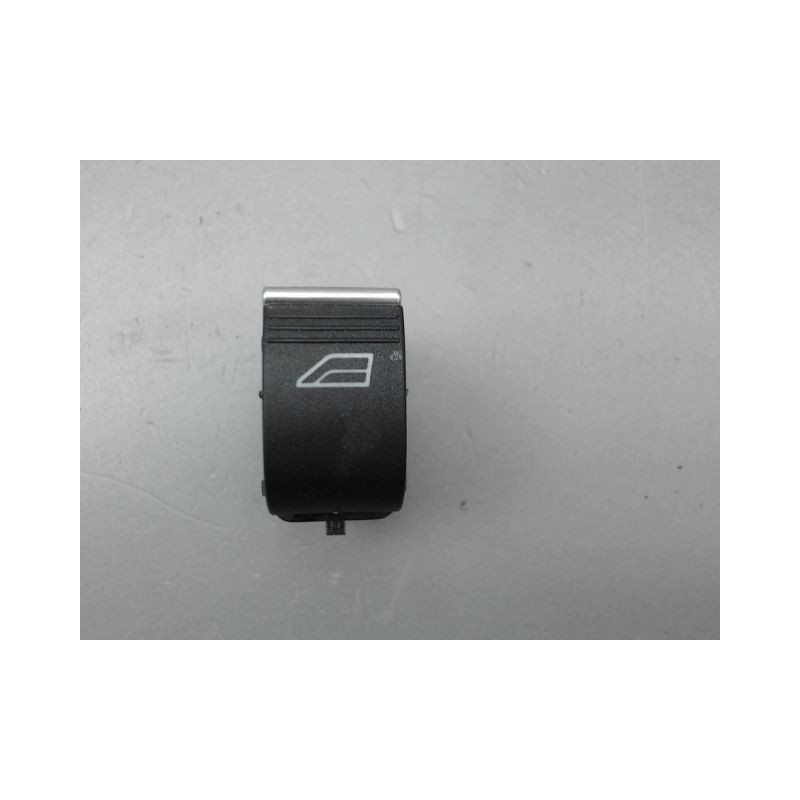 COMMANDE LEVE-GLACE PORTE ARD FORD KUGA