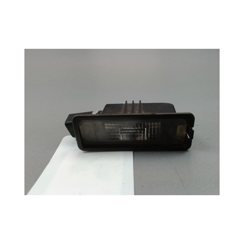 ECLAIREUR PLAQUE DE POLICE DROIT VOLKSWAGEN POLO V Phase 1 2009-...