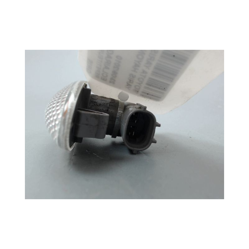 REPETITEUR AILE DROIT TOYOTA YARIS II Phase 2 2009-2011