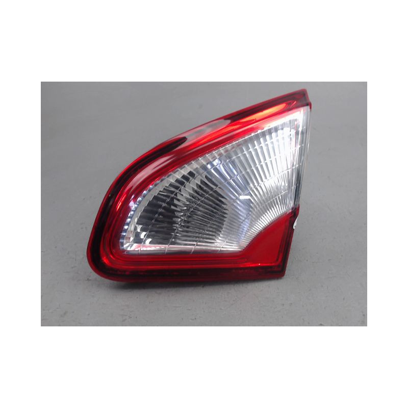 FEU ARRIERE INTERIEUR DROIT NISSAN QASHQAI