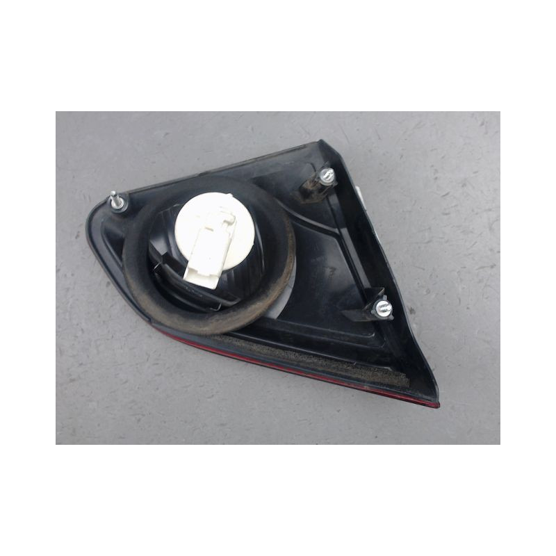 FEU ARRIERE INTERIEUR DROIT NISSAN QASHQAI