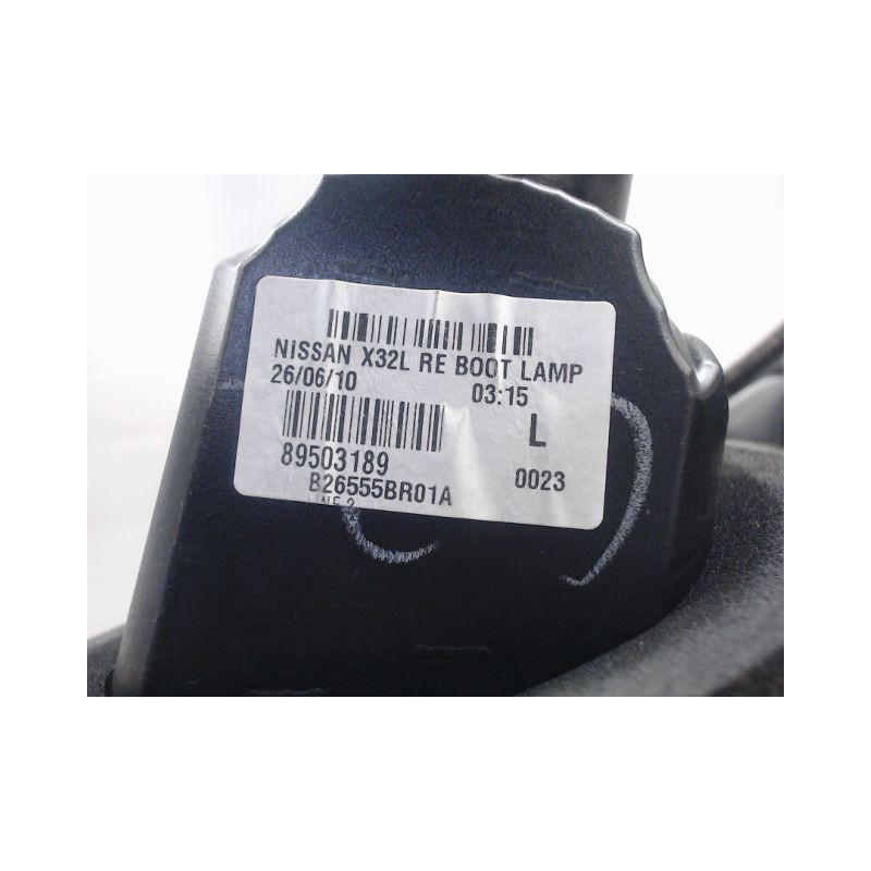 FEU ARRIERE INTERIEUR GAUCHE NISSAN QASHQAI