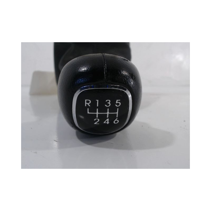 LEVIER DE VITESSES KIA CEE-D 1.6 CRDi 90